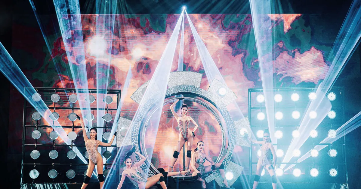 must-see show in phuket ที่ไซม่อน คาบาเร่ต์